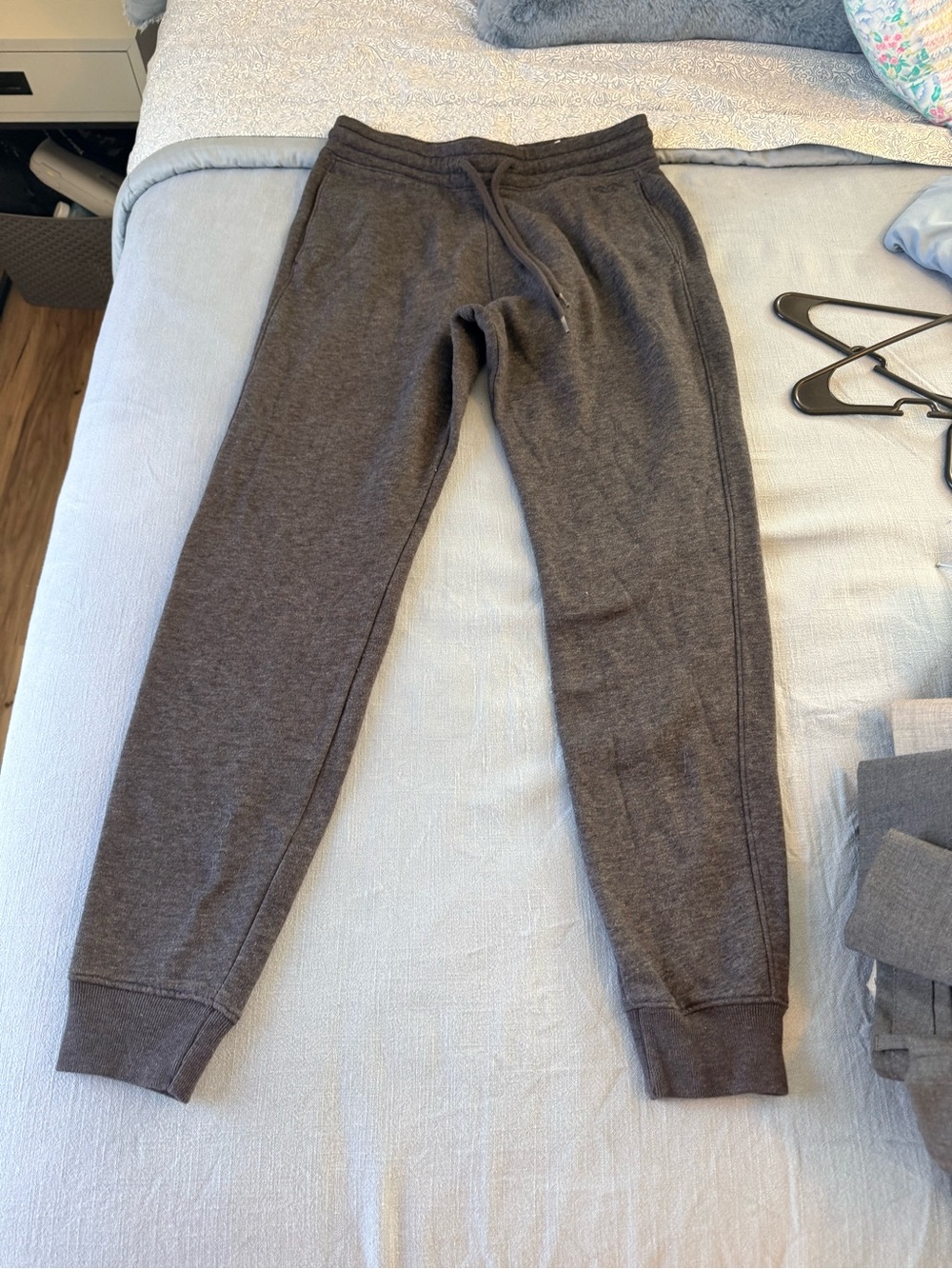 Hollister Men's Charcoal Gray Jogger Sweatpants